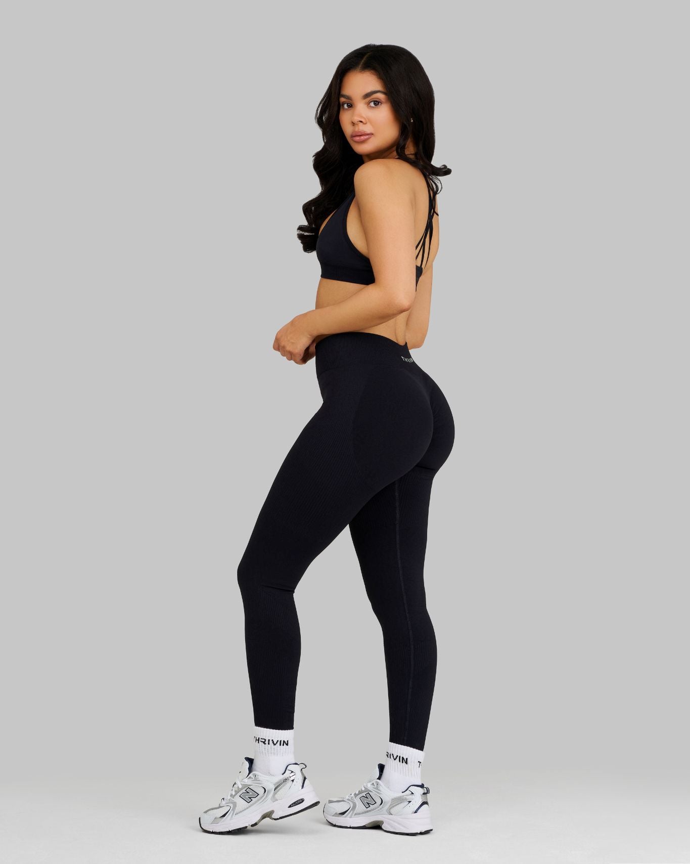 Legging sculptant taille mi-haute Elevate™ | Noir Nuit