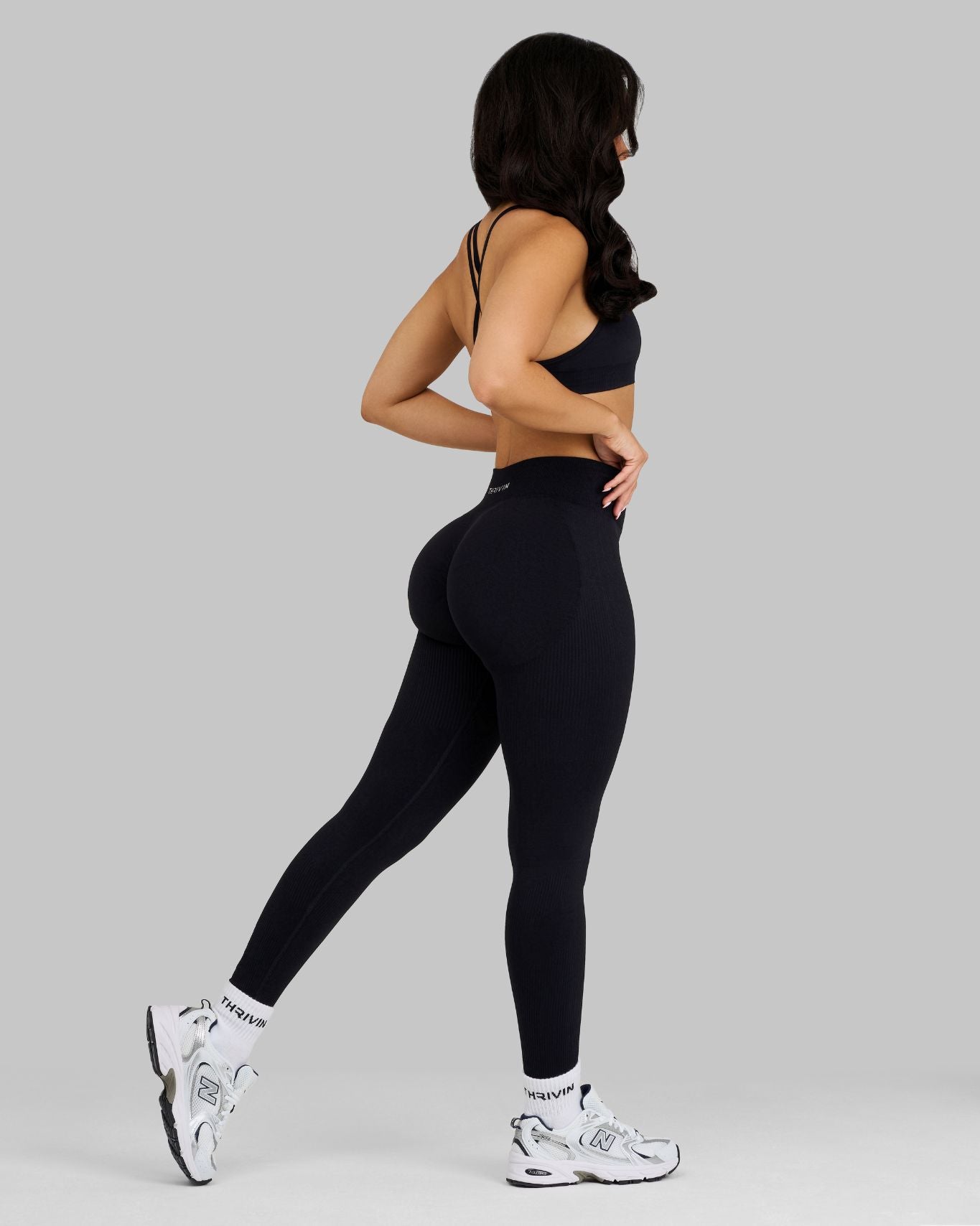 Legging sculptant taille mi-haute Elevate™ | Noir Nuit