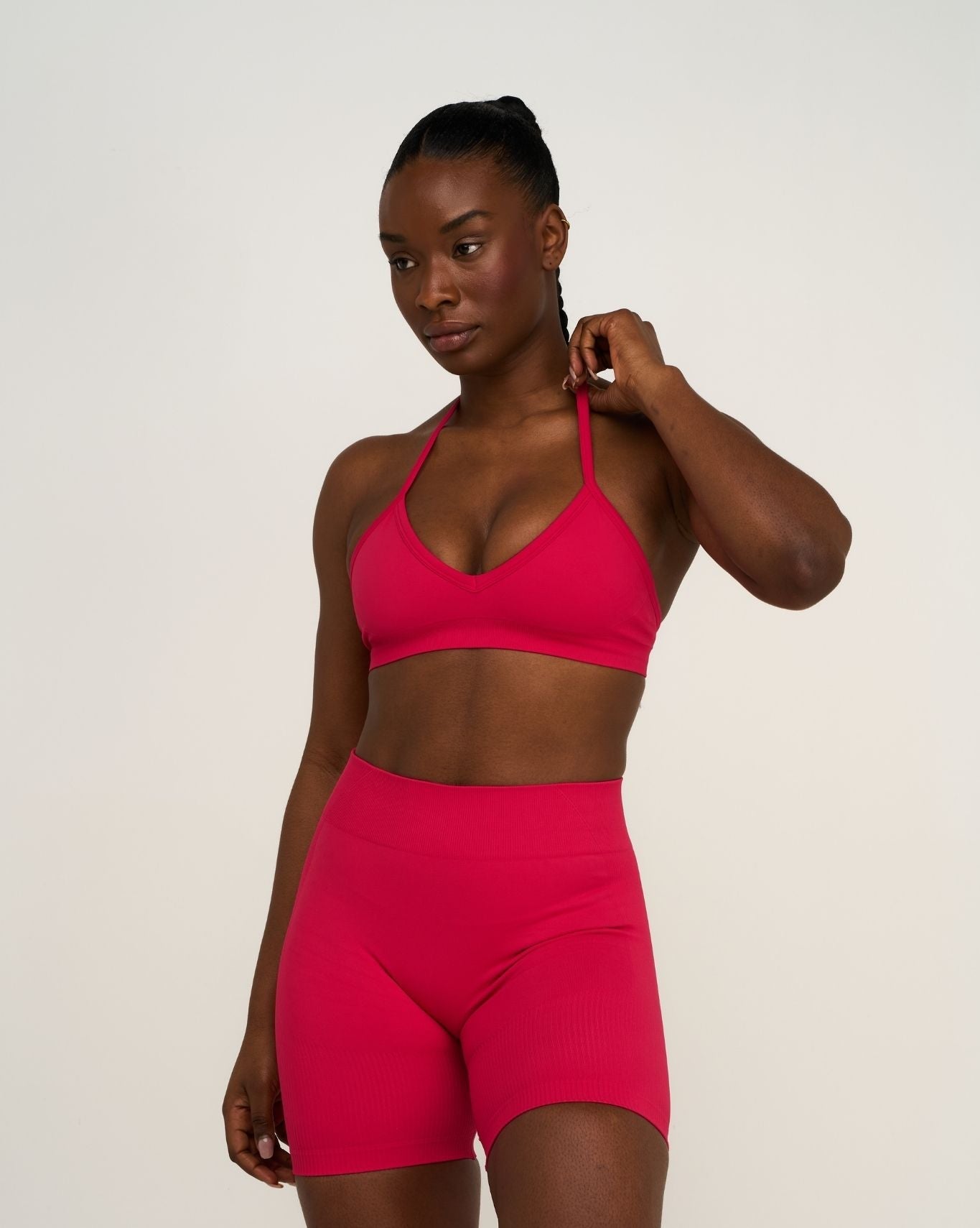 Soutien-gorge dos nu ajustable sans coutures sculptant Elevate™ | Fraise