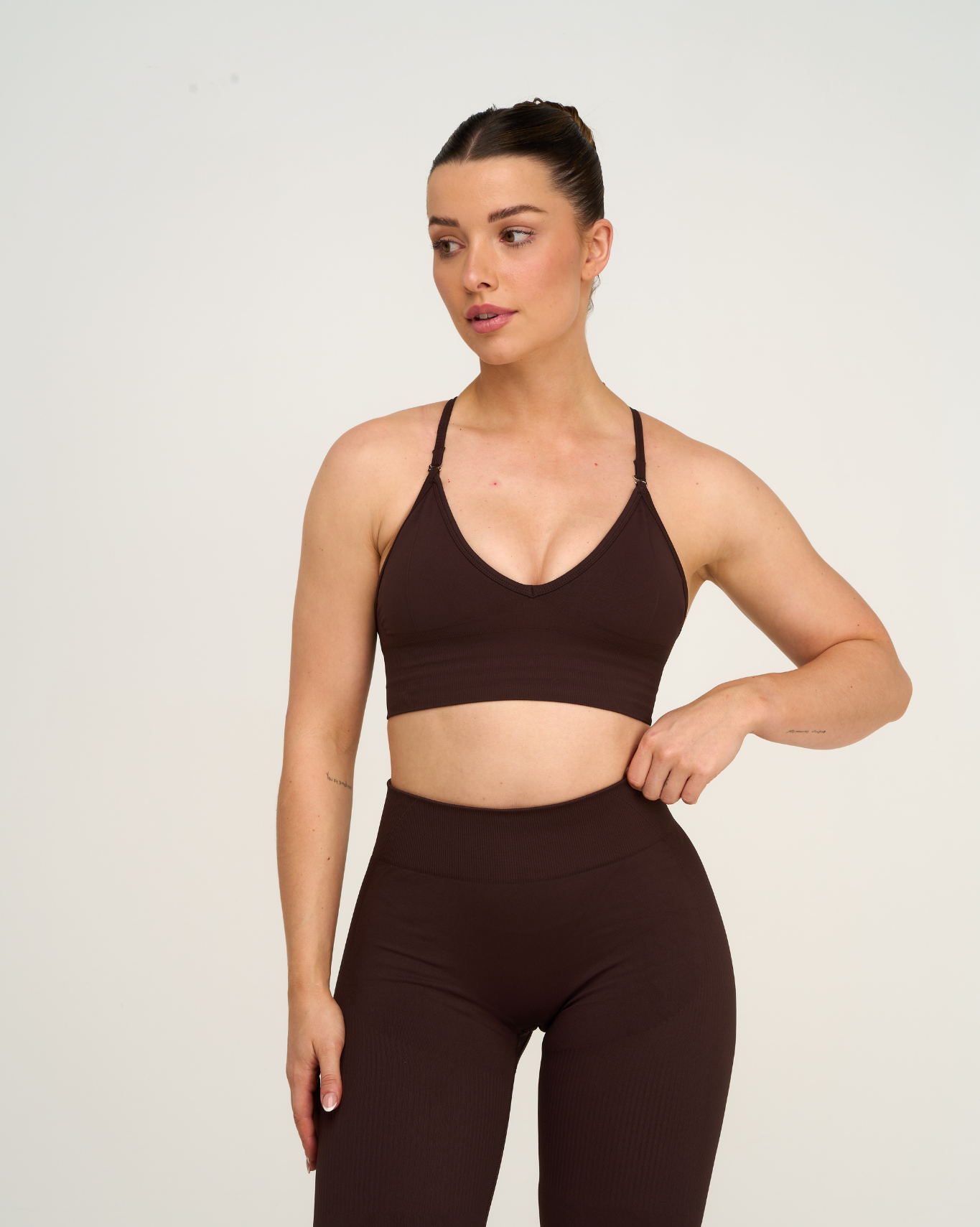 Soutien-gorge sans coutures sculptant multi-voies Elevate™ | Café
