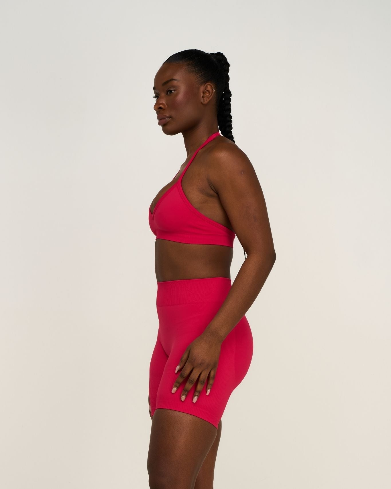 Soutien-gorge dos nu ajustable sans coutures sculptant Elevate™ | Fraise