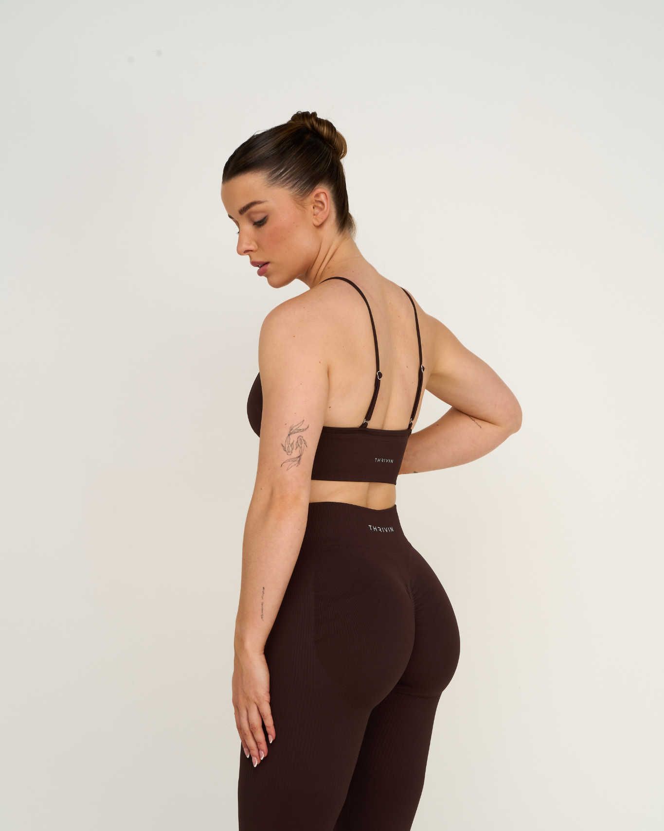 Soutien-gorge sans coutures sculptant multi-voies Elevate™ | Café
