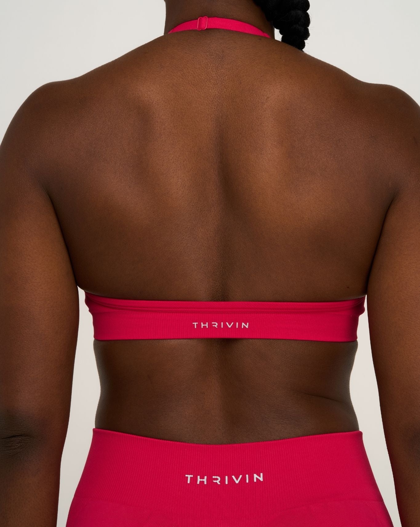 Soutien-gorge dos nu ajustable sans coutures sculptant Elevate™ | Fraise