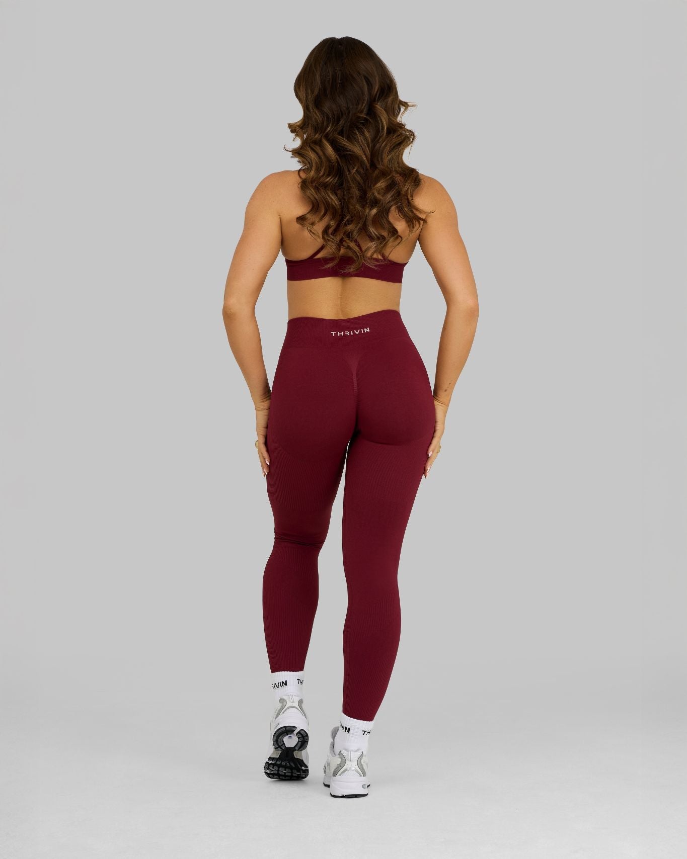 Legging froncé sculptant à taille mi-haute Elevate™ | Lie de vin