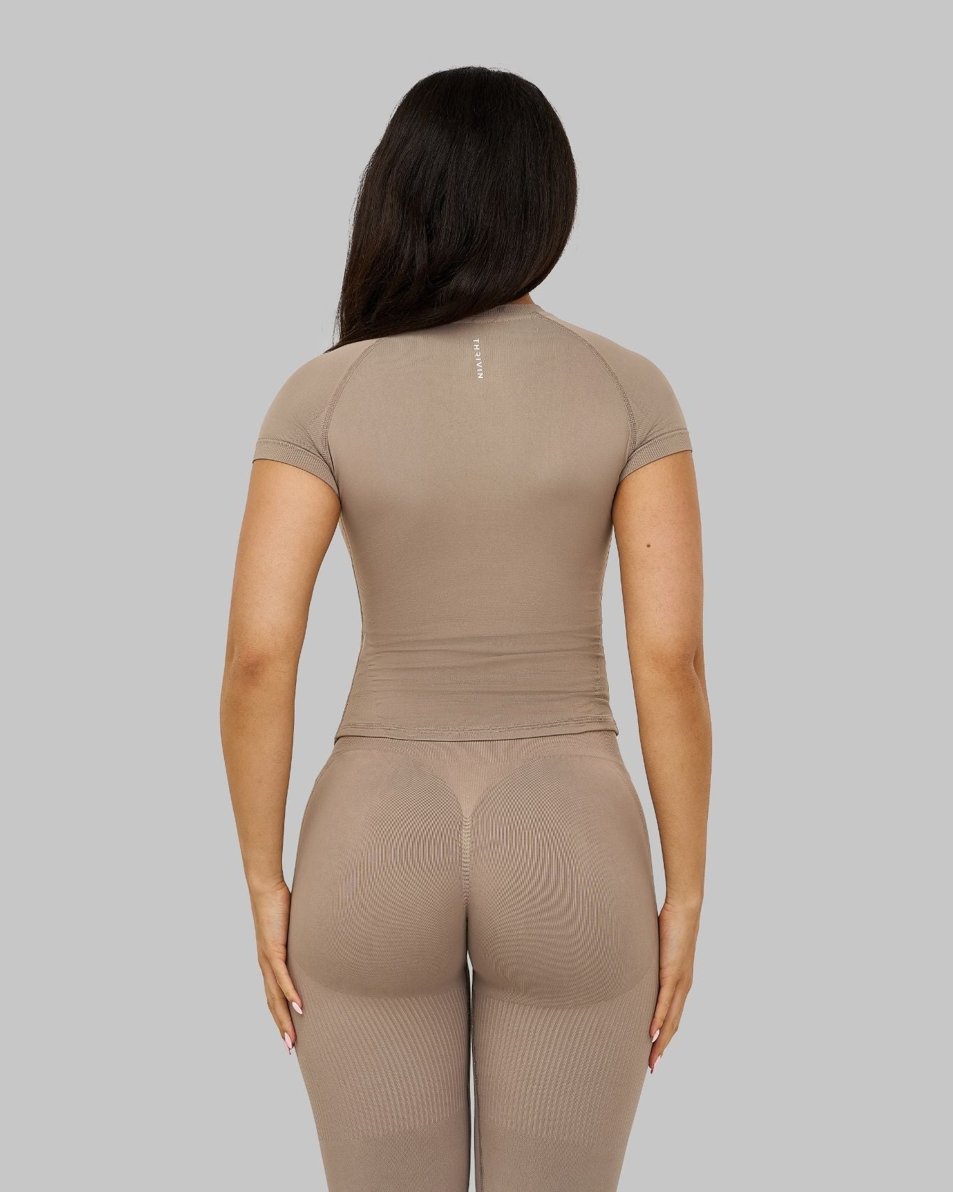 T-shirt de compression Elevate™ | Latte