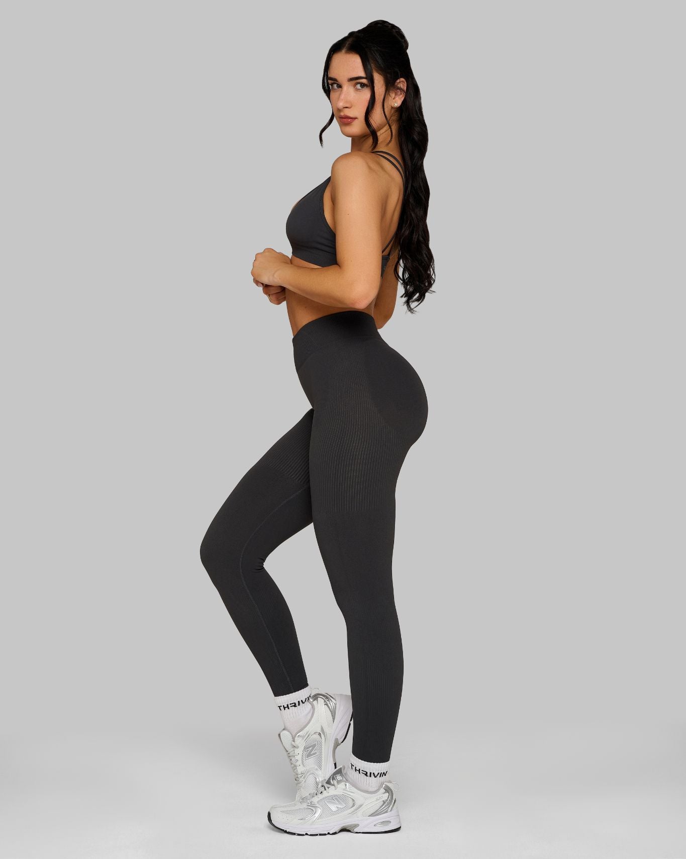 Legging froncé Sculpting Elevate™ taille mi-haute | Gris anthracite