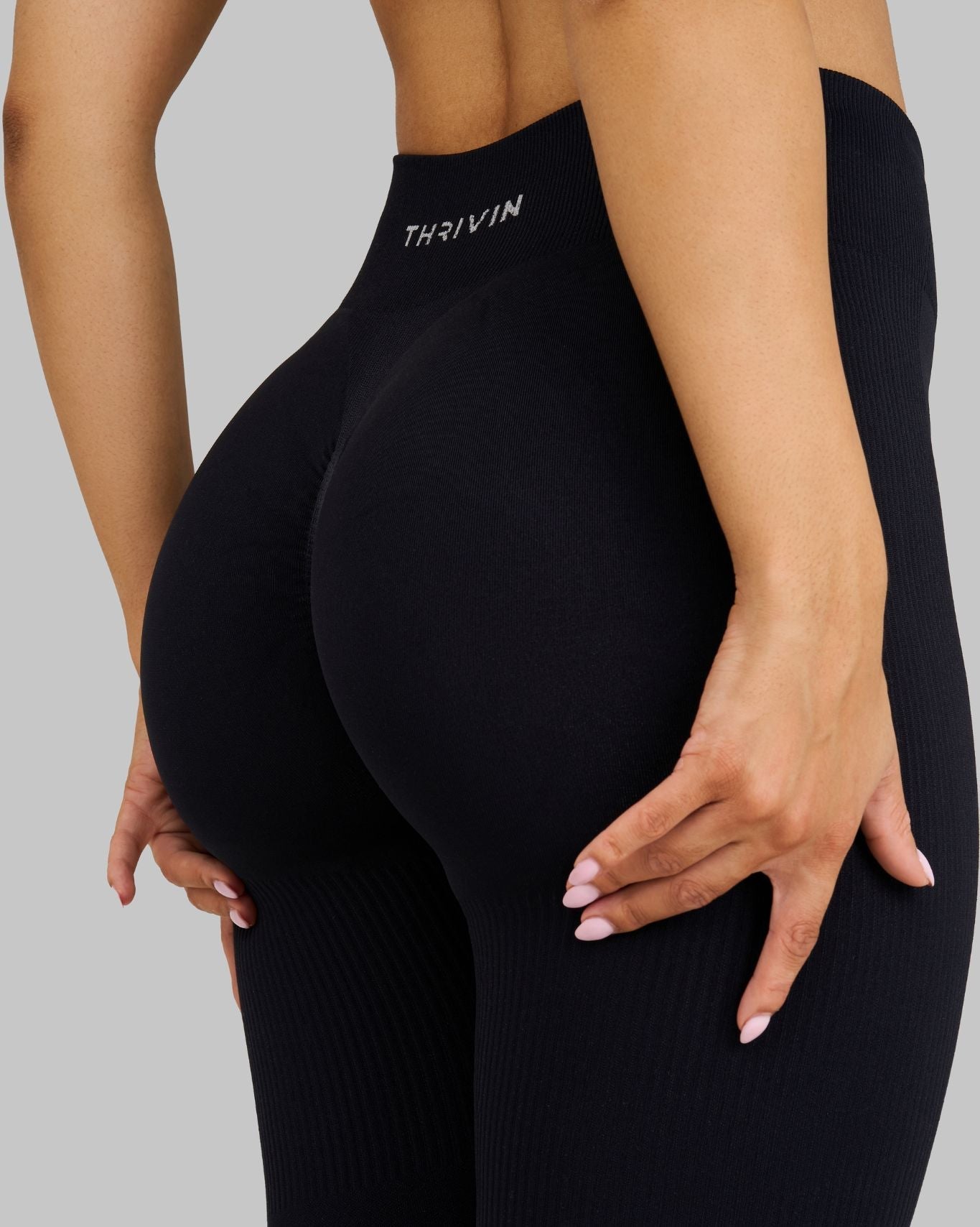 Legging sculptant taille mi-haute Elevate™ | Noir Nuit