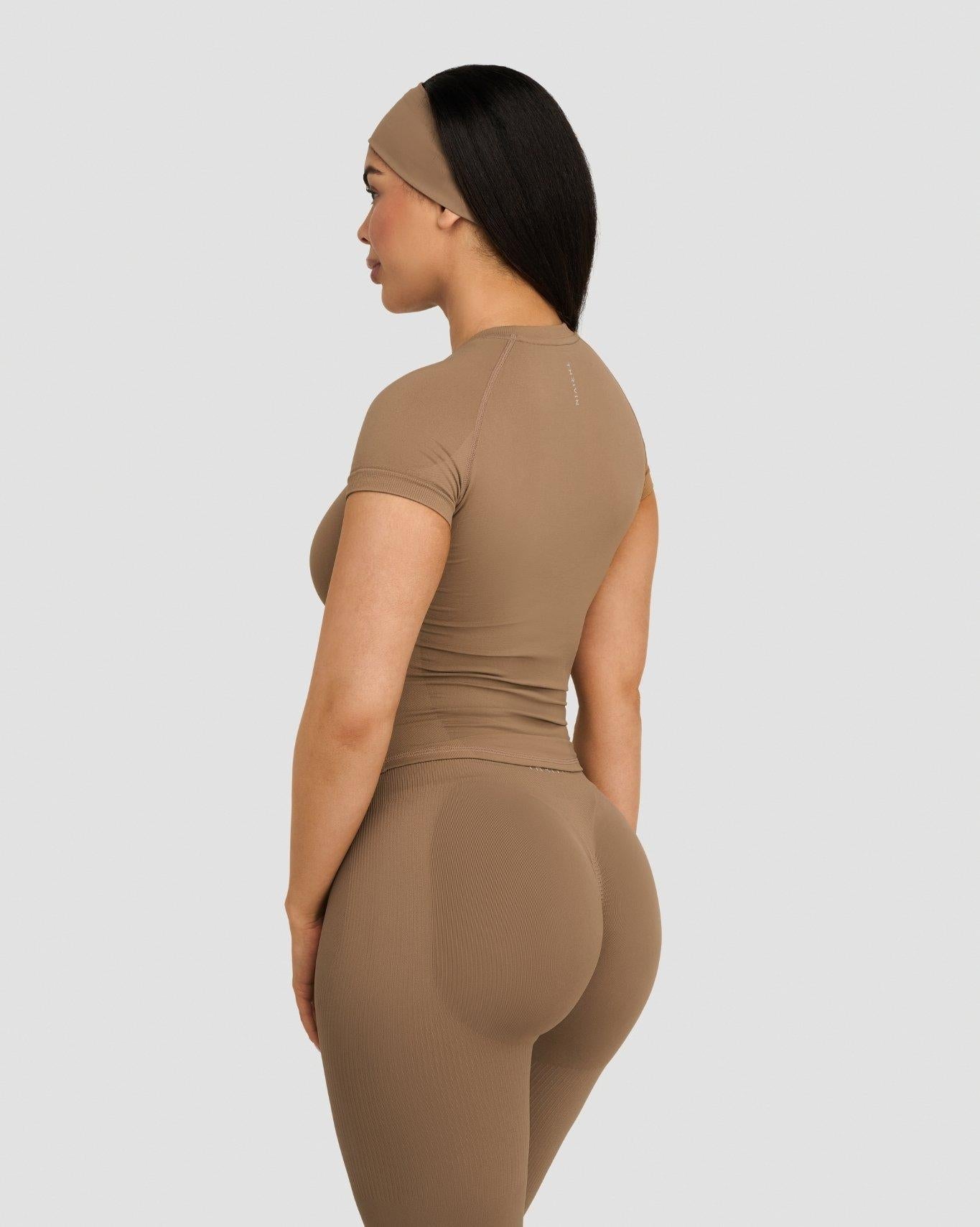 T-shirt de compression Elevate™ | Caramel