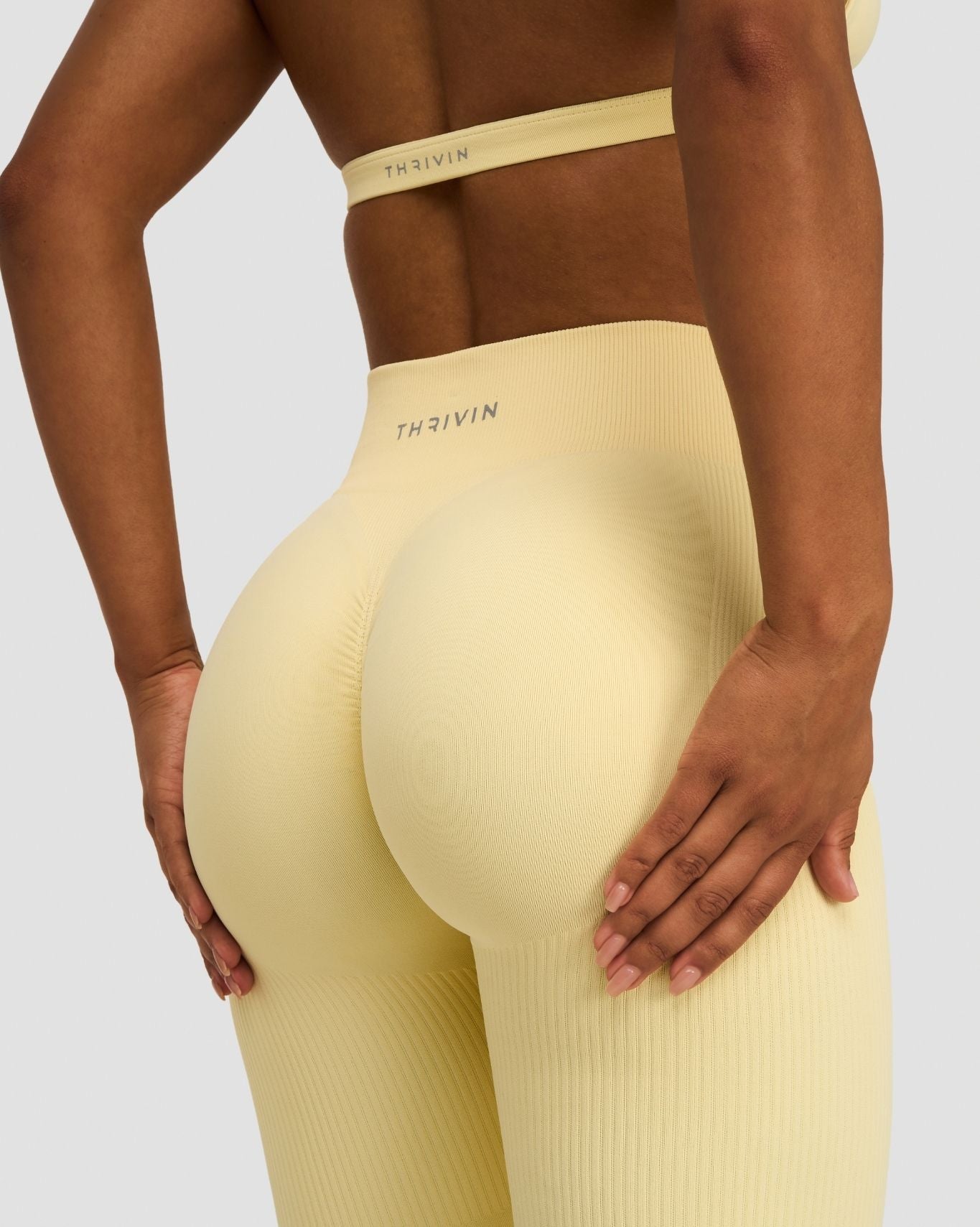 Legging Sculptant Taille Mi-Haute Elevate™ | Golden Butter