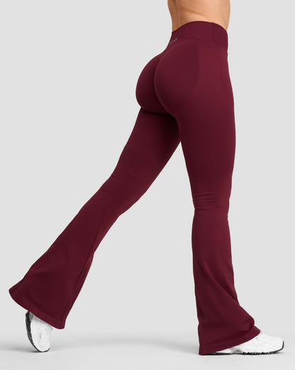 Legging galbant taille mi-haute en V Elevate™ Scrunch évasé | Bordeaux