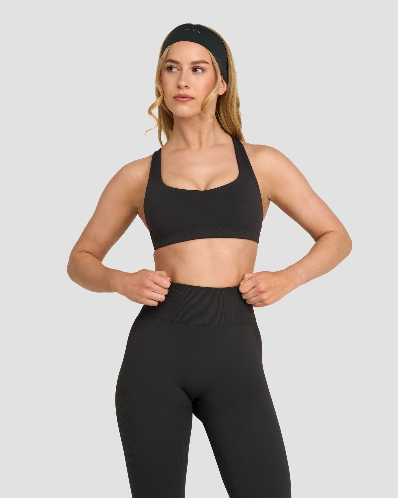 Soutien-gorge multi-positions à impact moyen Elevate™ Sculpting | Gris anthracite