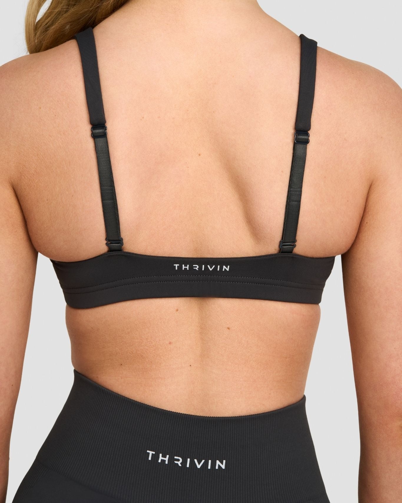 Soutien-gorge multi-positions à impact moyen Elevate™ Sculpting | Gris anthracite