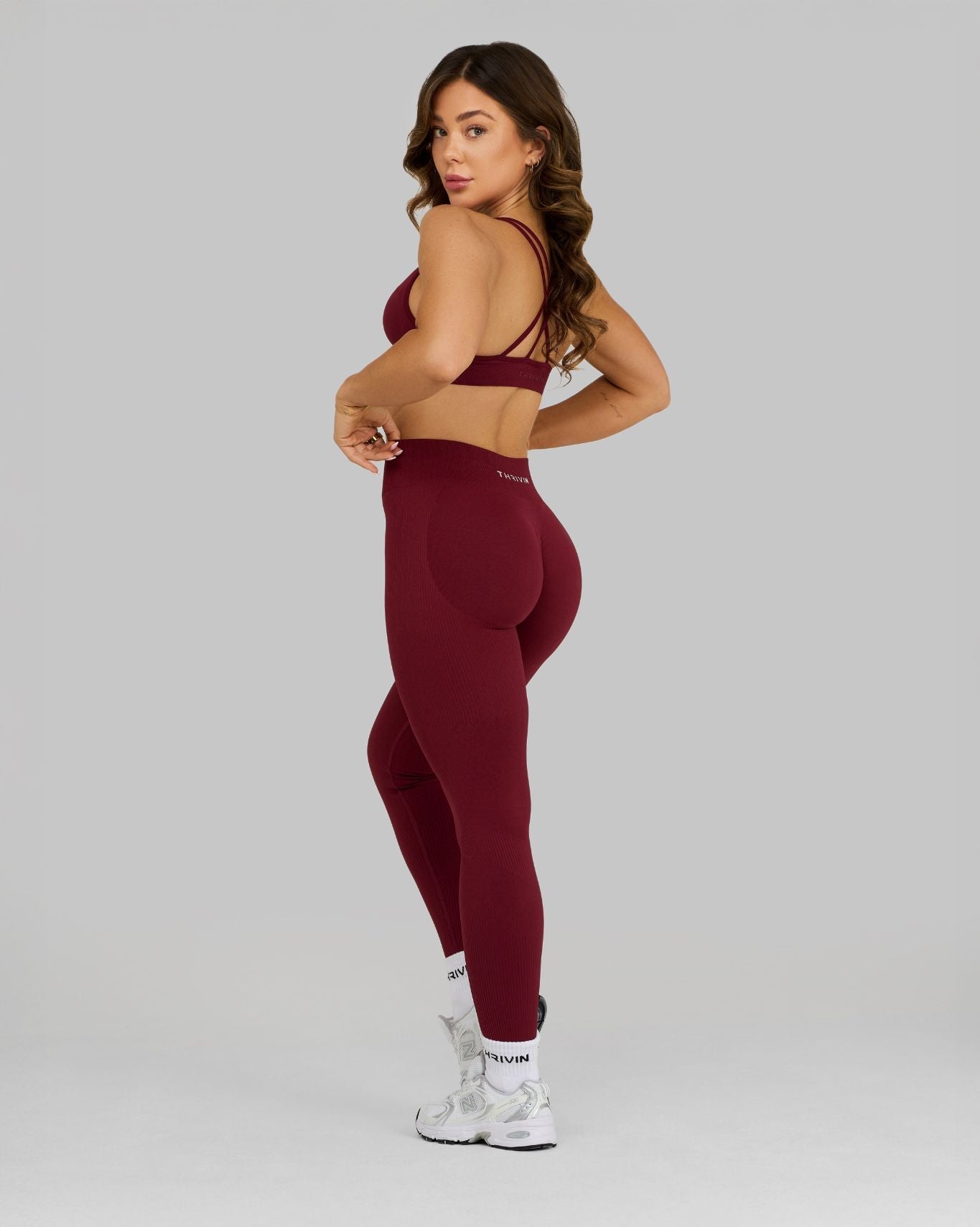 Legging froncé sculptant à taille mi-haute Elevate™ | Lie de vin
