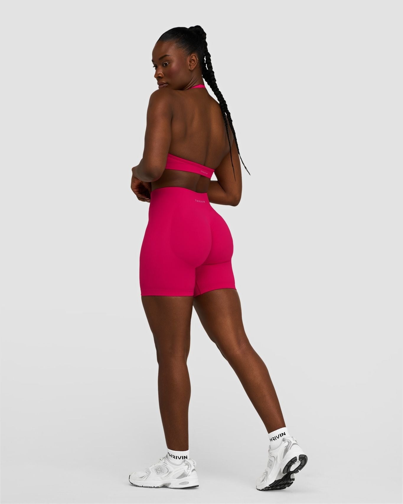 Shorts froncés mi-taille sculptants Elevate™ | Fraise