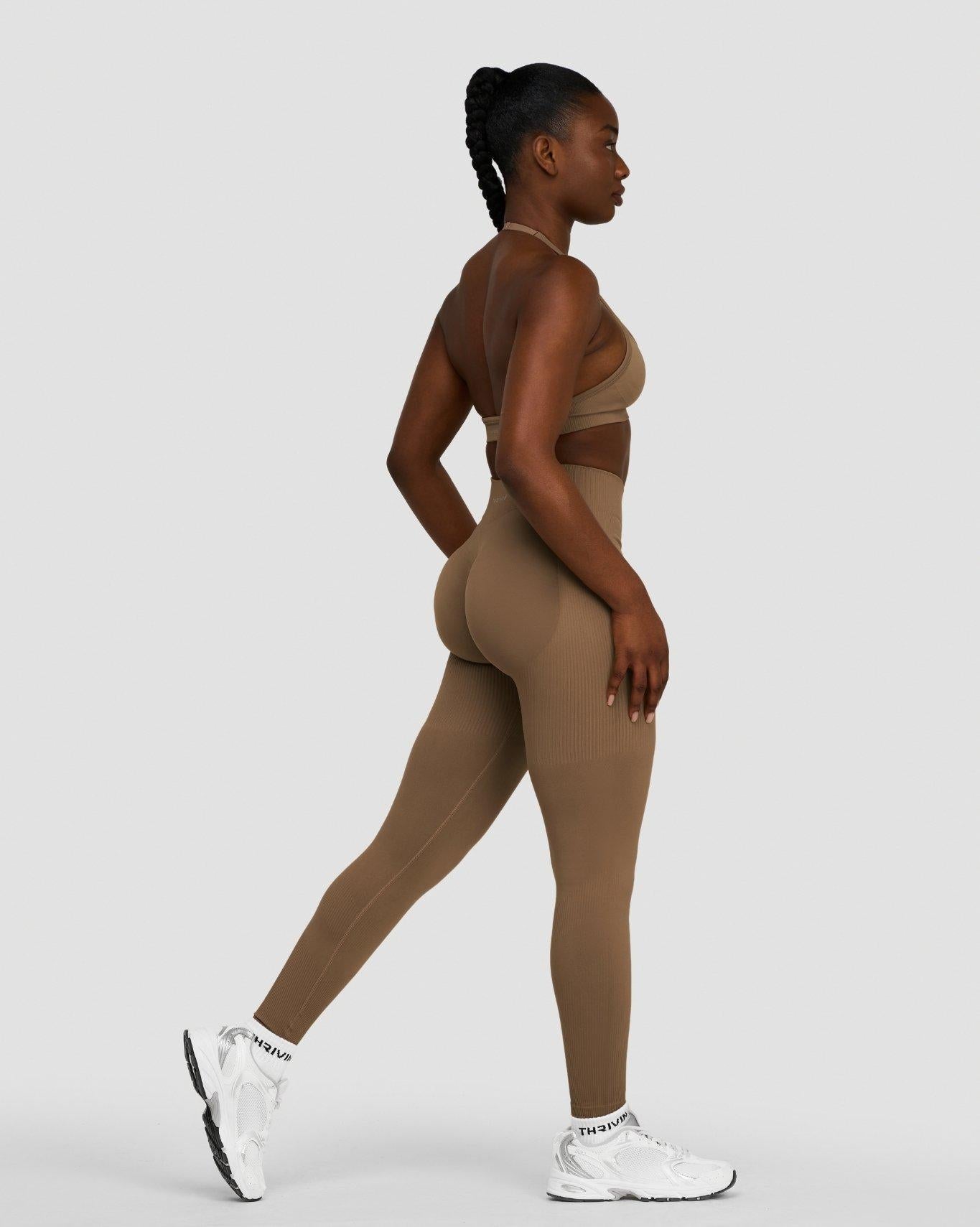 Leggings sculptants taille mi-haute froncés Elevate™ | Toffee